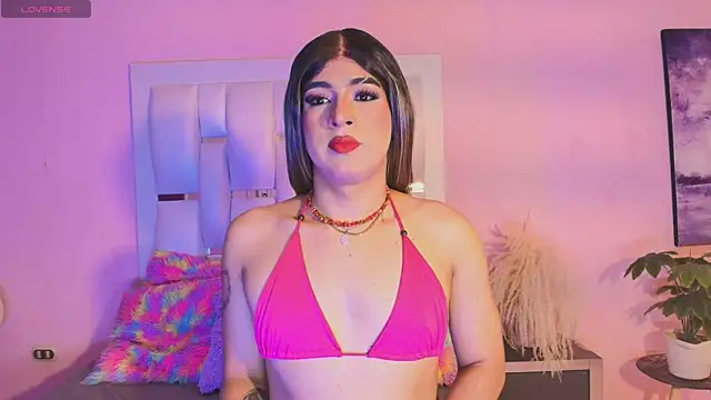 camii raux online show from January 7, 2026, 3:44 am