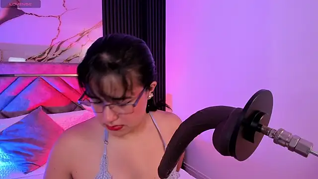 Lalalemoonds online show from April 14, 2026, 12:32 pm