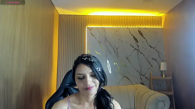 Valery tf online show from April 7, 2026, 8:43 pm