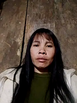 Snapshot of Ana_hoa chatting on February 4, 2026, 10:27 pm Ana hoa online show from February 4, 2026, 10:27 pm