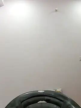 sanjana077 online show from April 10, 2026, 12:34 pm