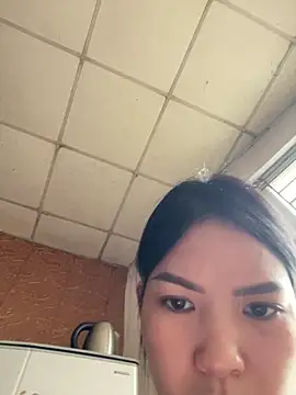 Snapshot of Beolulu chatting on November 6, 2025, 6:50 am Beolulu online show from November 6, 2025, 6:50 am