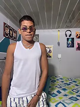 Mike and Rayan online show from April 18, 2026, 3:31 am