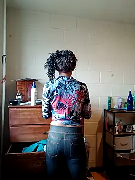 SITHANDRAH online show from November 7, 2025, 7:18 pm