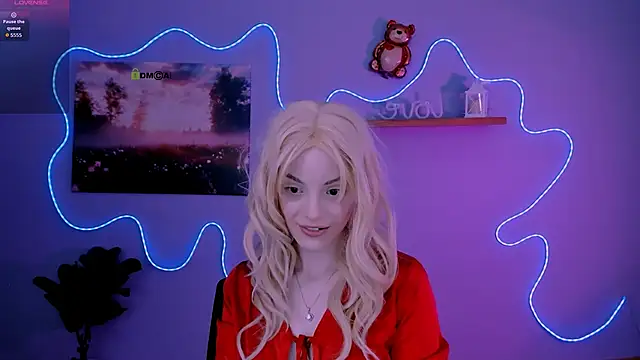 mia starrr  online show from March 3, 2026, 8:38 pm