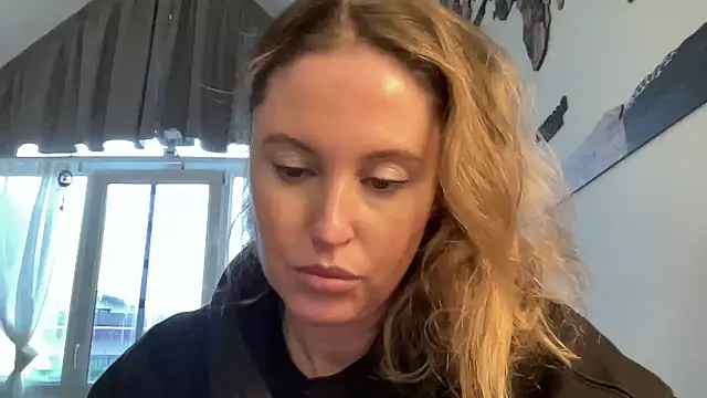 Snapshot of Ameli8 chatting on February 17, 2026, 2:47 pm Ameli8 online show from February 17, 2026, 2:47 pm