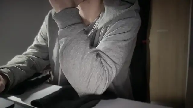 Velian Hard online show from November 18, 2025, 7:28 pm