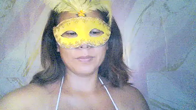 Zulreyna online show from February 12, 2026, 5:07 am