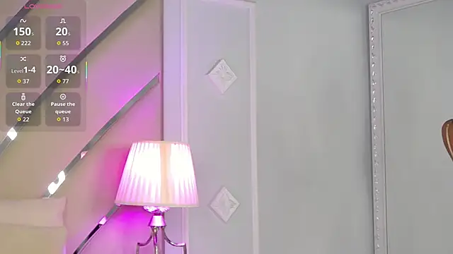 IvyNox online show from December 22, 2025, 7:03 pm