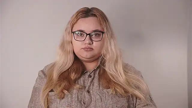 JoliePimpare online show from November 8, 2025, 9:24 am