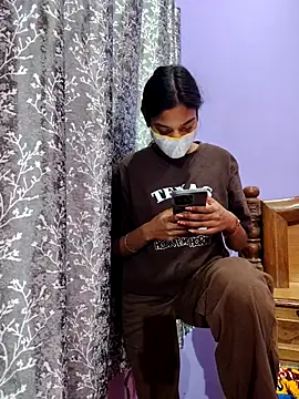 Student12th online show from November 24, 2025, 5:02 pm