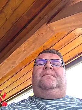 Snapshot of Grase44 chatting on June 20, 2026, 11:04 am Grase44 online show from June 20, 2026, 11:04 am