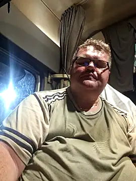 Snapshot of Grase44 chatting on May 9, 2026, 9:51 pm Grase44 online show from May 9, 2026, 9:51 pm