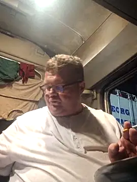 Grase44 online show from February 9, 2026, 6:06 pm