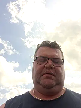 Snapshot of Grase44 chatting on May 2, 2026, 12:21 pm Grase44 online show from May 2, 2026, 12:21 pm