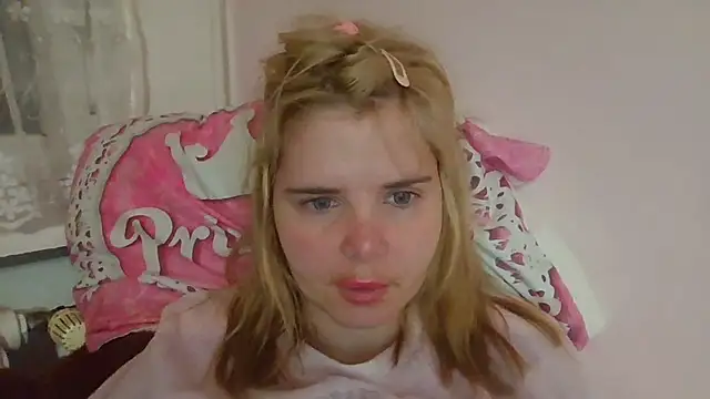 HornyElena online show from March 1, 2026, 5:13 pm