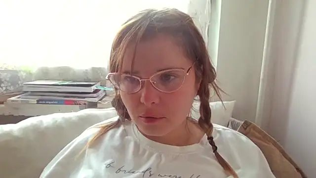 HornyElena online show from December 16, 2025, 11:47 am