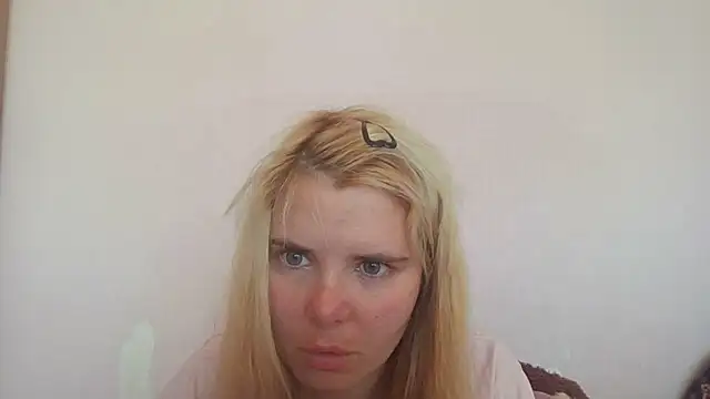 Snapshot of HornyElena chatting on June 24, 2026, 8:24 am HornyElena online show from June 24, 2026, 8:24 am