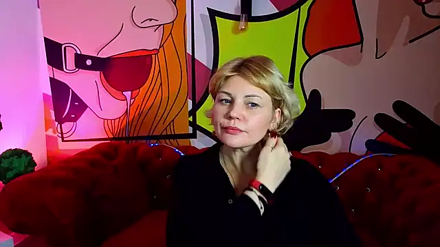 Snapshot of AmaraNights chatting on November 18, 2025, 2:53 pm AmaraNights online show from November 18, 2025, 2:53 pm