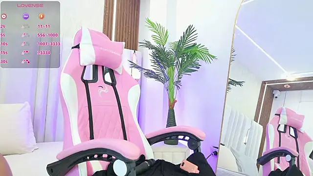 iam katherine online show from April 11, 2026, 8:12 pm