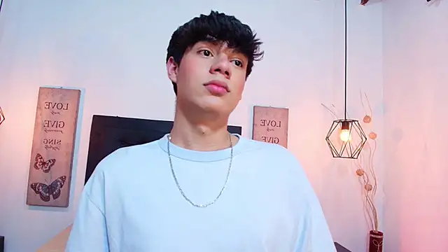 Snapshot of Isaac_Kurtt chatting on November 20, 2025, 8:53 pm Isaac Kurtt online show from November 20, 2025, 8:53 pm