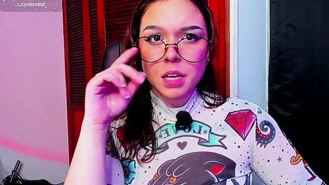 Snapshot of Dubraska_Rubio chatting on February 13, 2026, 2:33 am Dubraska Rubio online show from February 13, 2026, 2:33 am