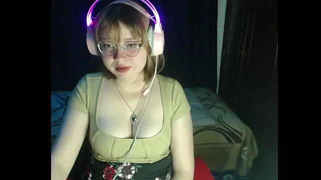 Michi sauria1 online show from November 27, 2025, 4:13 am