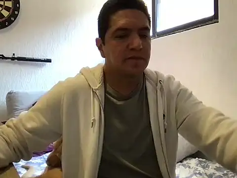 yayo 33 online show from April 13, 2026, 8:57 pm