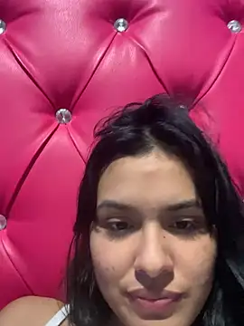 Chiquinquira3 online show from February 24, 2026, 4:35 am