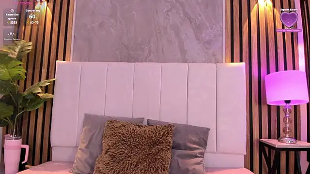 Carlotta de velour online show from July 10, 2026, 2:55 am