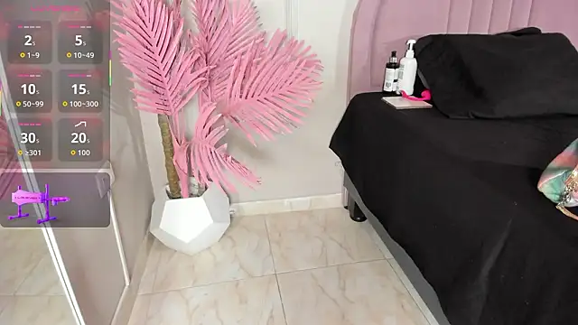 Tamaramilleer online show from February 15, 2026, 3:51 am