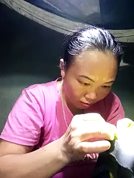 Snapshot of susunini chatting on November 9, 2025, 11:14 am susunini online show from November 9, 2025, 11:14 am