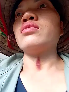 sexladdy online show from November 14, 2025, 8:51 am