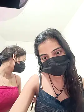 Hot komall online show from February 10, 2026, 1:26 am