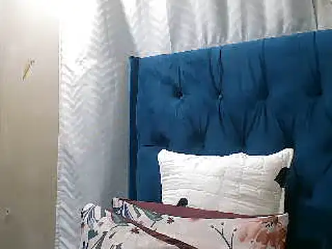 Peachesx25 online show from November 10, 2025, 12:26 am