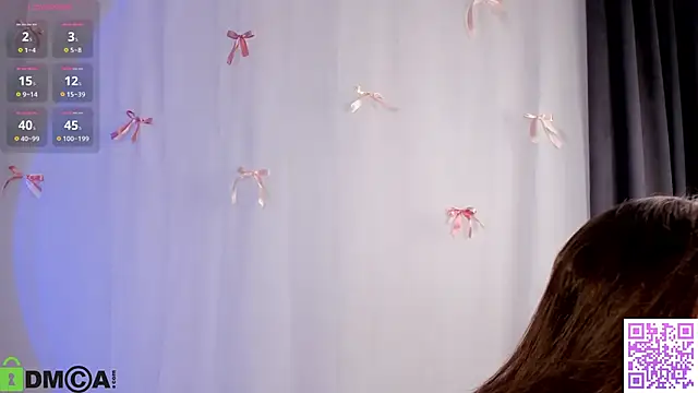 moon sanny online show from April 3, 2026, 1:23 am