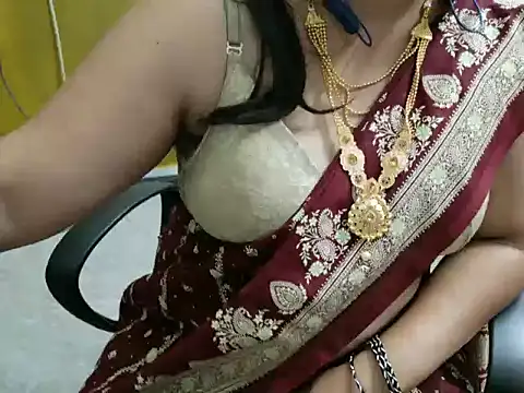 Snapshot of Tamil_VirginAss2 chatting on November 19, 2025, 5:24 pm Tamil VirginAss2 online show from November 19, 2025, 5:24 pm