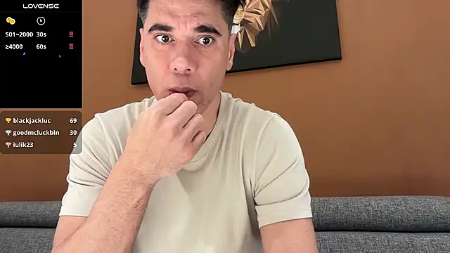 marcoo x online show from November 26, 2025, 4:18 pm