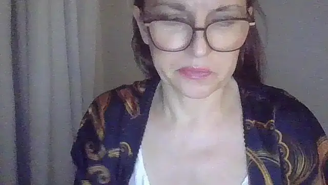 Eva Glad online show from November 14, 2025, 6:11 pm