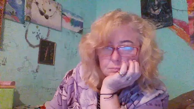 Tati 0808 online show from November 18, 2025, 6:28 am