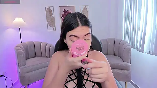 Maya vexx online show from January 5, 2026, 8:23 pm