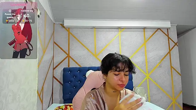  vaiolet owo online show from February 7, 2026, 5:15 am