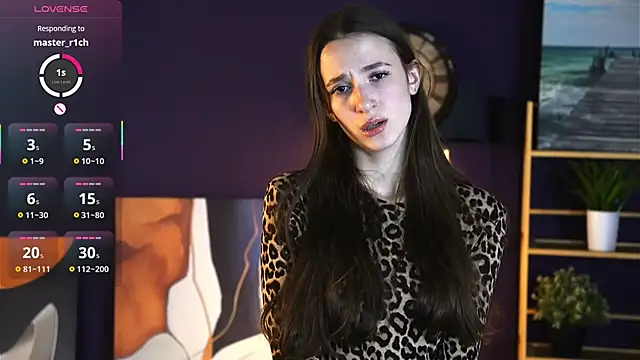 Snapshot of LavandaFobes chatting on November 24, 2025, 4:23 am LavandaFobes online show from November 24, 2025, 4:23 am