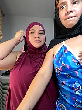 sweetmuslim01 online show from December 13, 2025, 8:04 pm