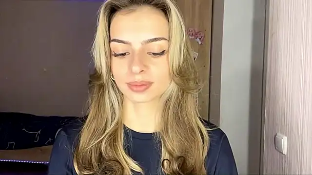 Snapshot of NKaaCroos chatting on November 9, 2025, 3:49 pm NKaaCroos online show from November 9, 2025, 3:49 pm