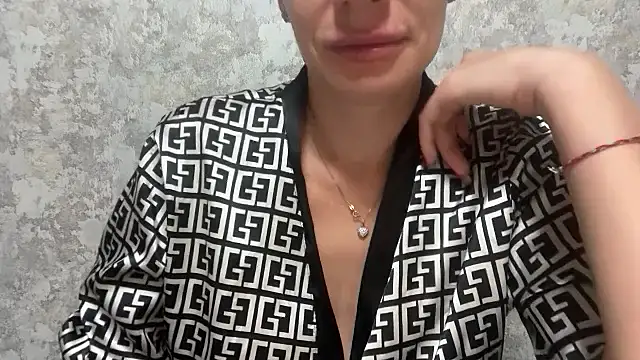 Angelinaa19 online show from March 19, 2026, 8:09 pm