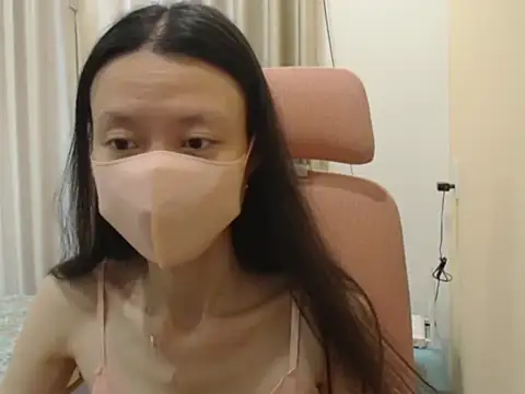 Lil-Cherries online show from March 4, 2026, 8:00 am