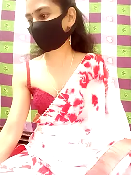 Snapshot of Fairy_Pie chatting on January 6, 2026, 5:17 pm Fairy Pie online show from January 6, 2026, 5:17 pm