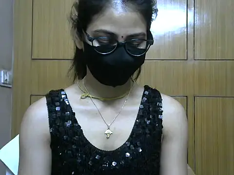 Fairy Pie online show from March 30, 2026, 6:42 pm