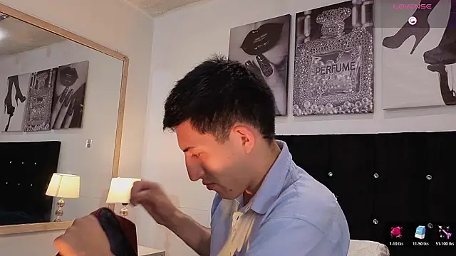 Un Sluttyy online show from March 13, 2026, 11:59 am